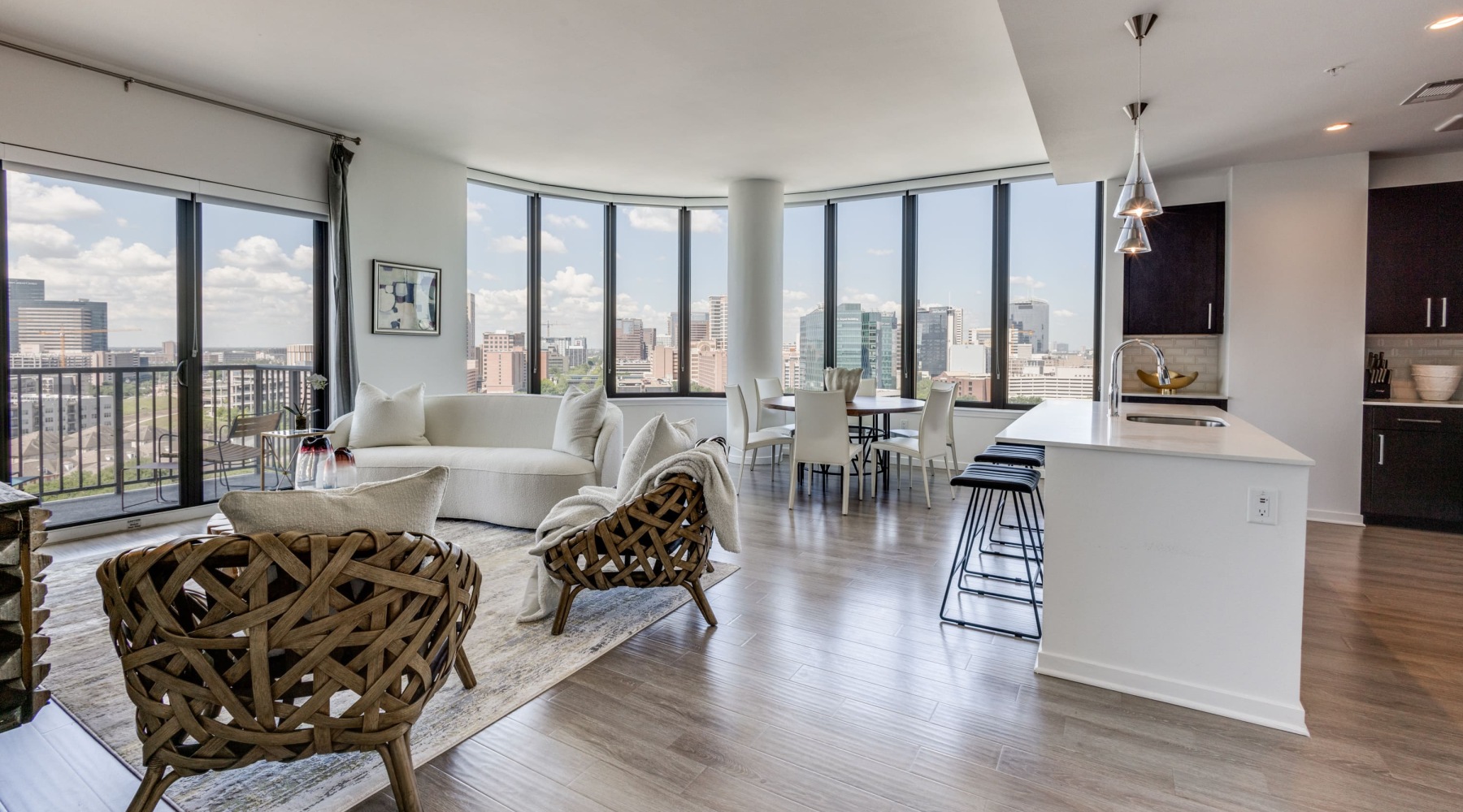 Captivating & Modern lounge area with modern decor and ample seating